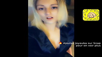 Lilou Muestra Sus Pechos Pequeños Y Se Complace Con Sexo Oral