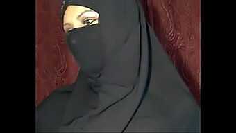 Haleema Al-Beydoun, A Sexy Muslim Girl, Shows Off Her Erotic Side On Webcam