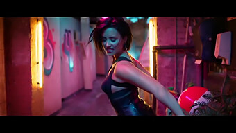 Demi Lovato'S Coolest Summer Clip, Revealed!