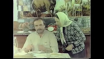 Kazim Kartal Et Zerrin Egeler Dans Un Film Porno Turc Vintage De 1979