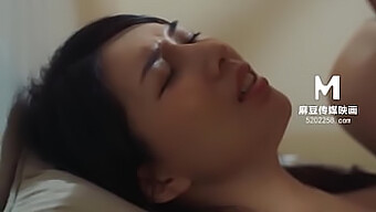 Lia Jia Xin'S Hottest Video: Step Sister'S Sexy Encouragement And Handjob